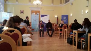 Diskusia zástupcov štátnej správy a súkromného sektora so študentmi Univerzity Mateja Bela v Banskej Bystrici